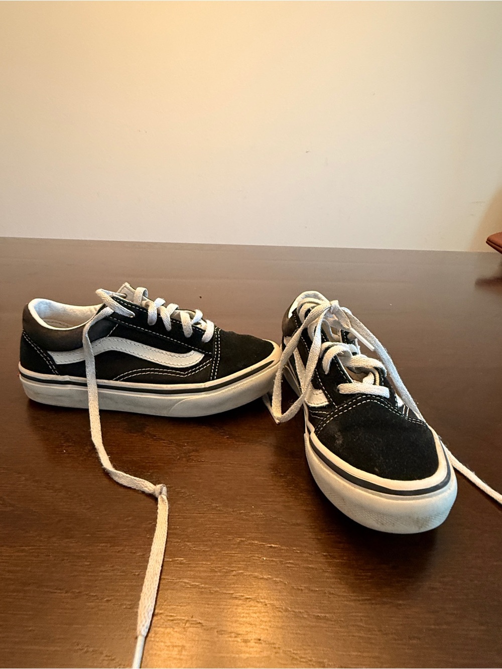 Kids Black and White vans  Low-Top Canvas Skate Shoes size 13